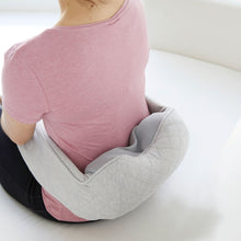 Load image into Gallery viewer, Synca Quzy Premium Wireless Neck and Shoulder Massager - Best Body Massage Chair
